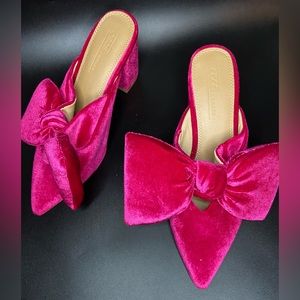ASOS DESIGN Sweetness block heel bow mules in pink velvet, Hot pink Heels,